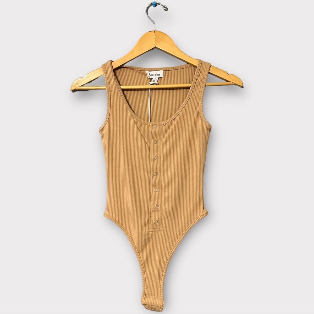 8 Birdies Snap Down Tank Top Bodysuit in Size M
